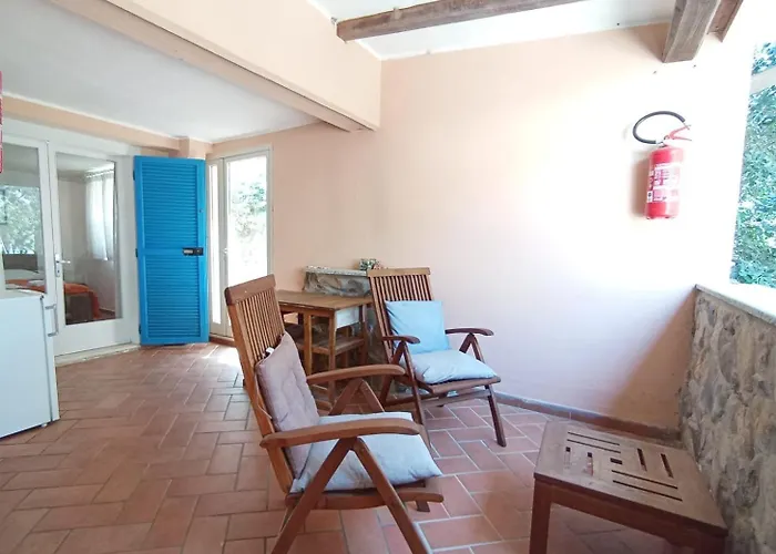 Bed & Breakfast Mirto E Mare 3*